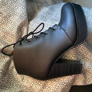 Soda Black Heeled Booties 7.5